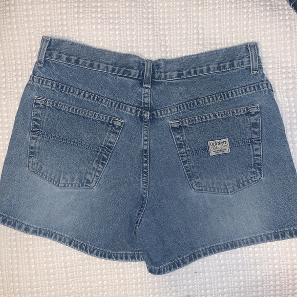 JEAN SHORTS - Picture 2 of 3